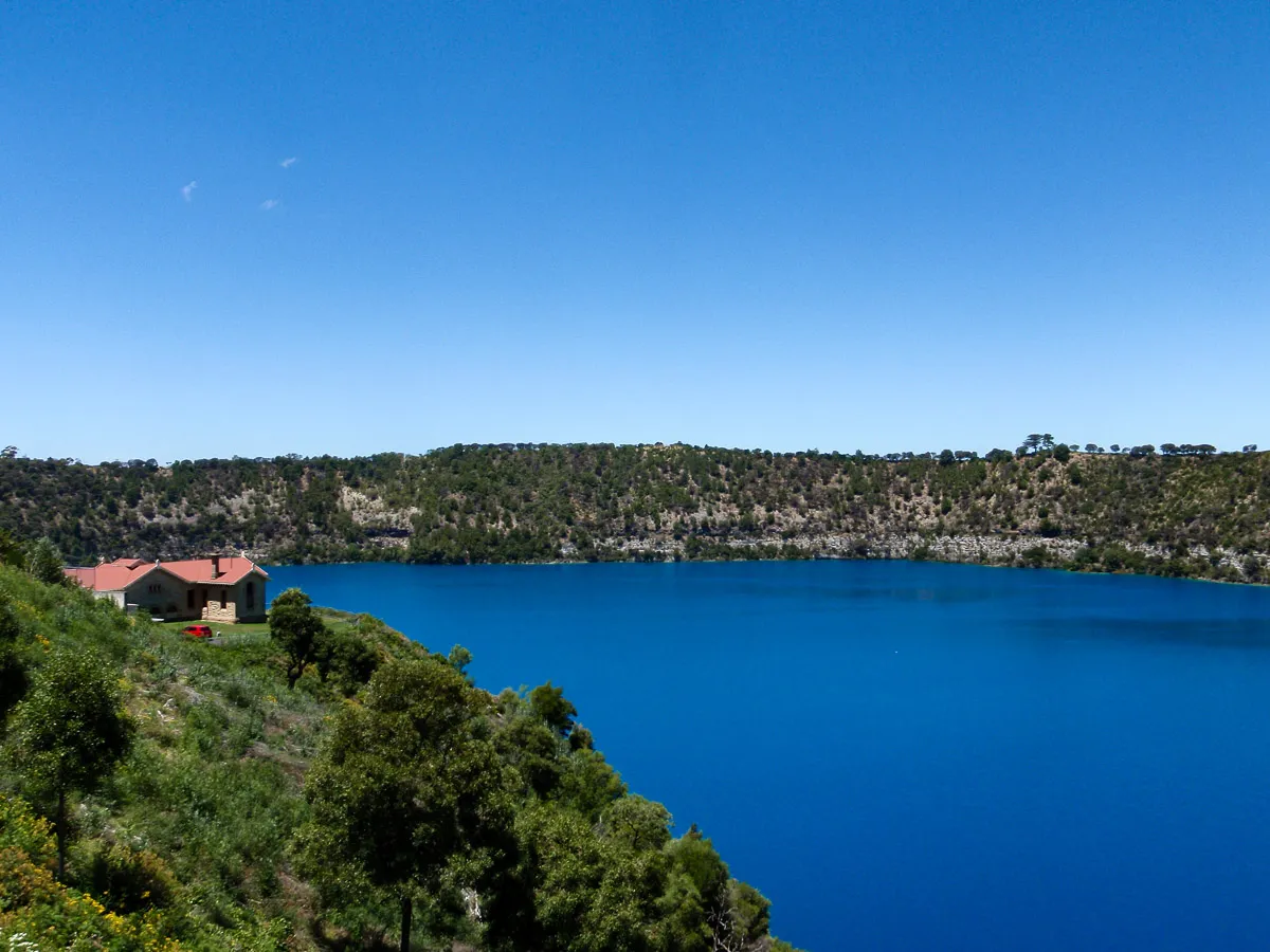 South_Australia_The_Blue_Lake