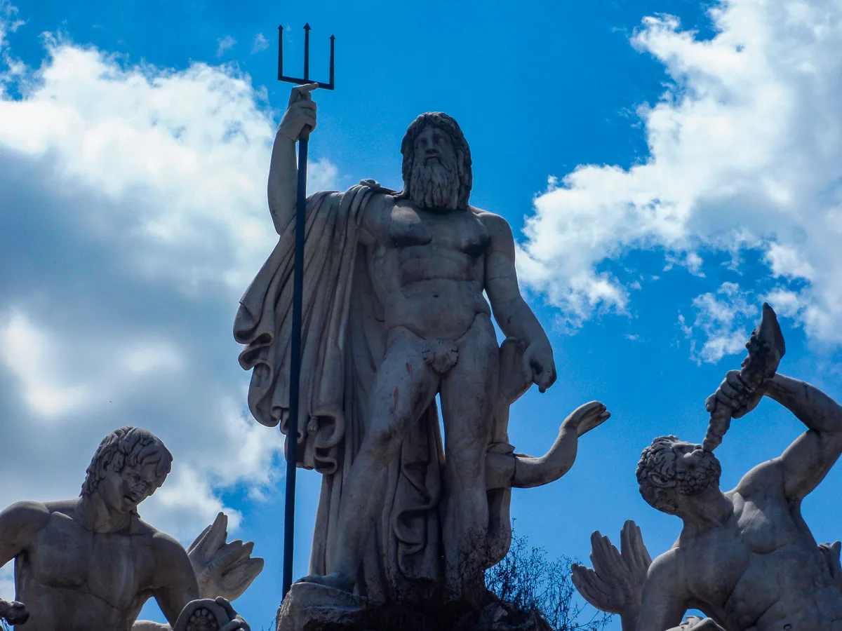 Roma_Monument